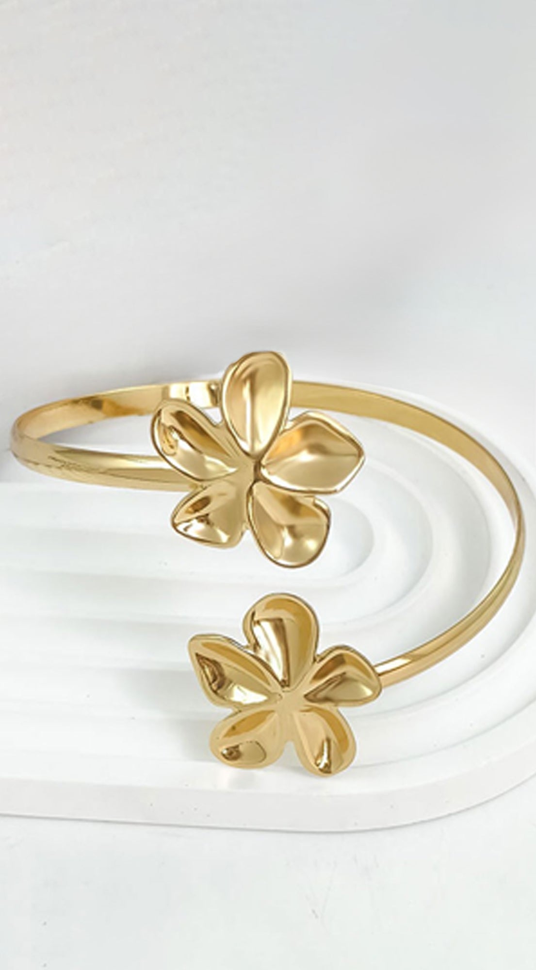 Kia Flower Arm Cuff Bracelet- Gold