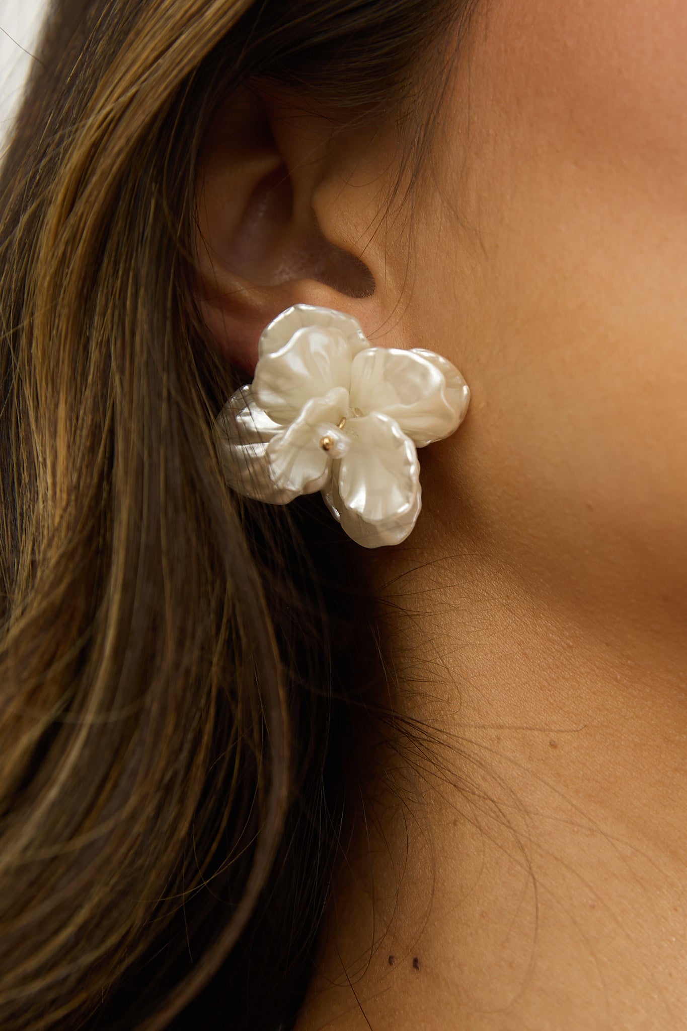 Maxine Orchid Earrings Pearl