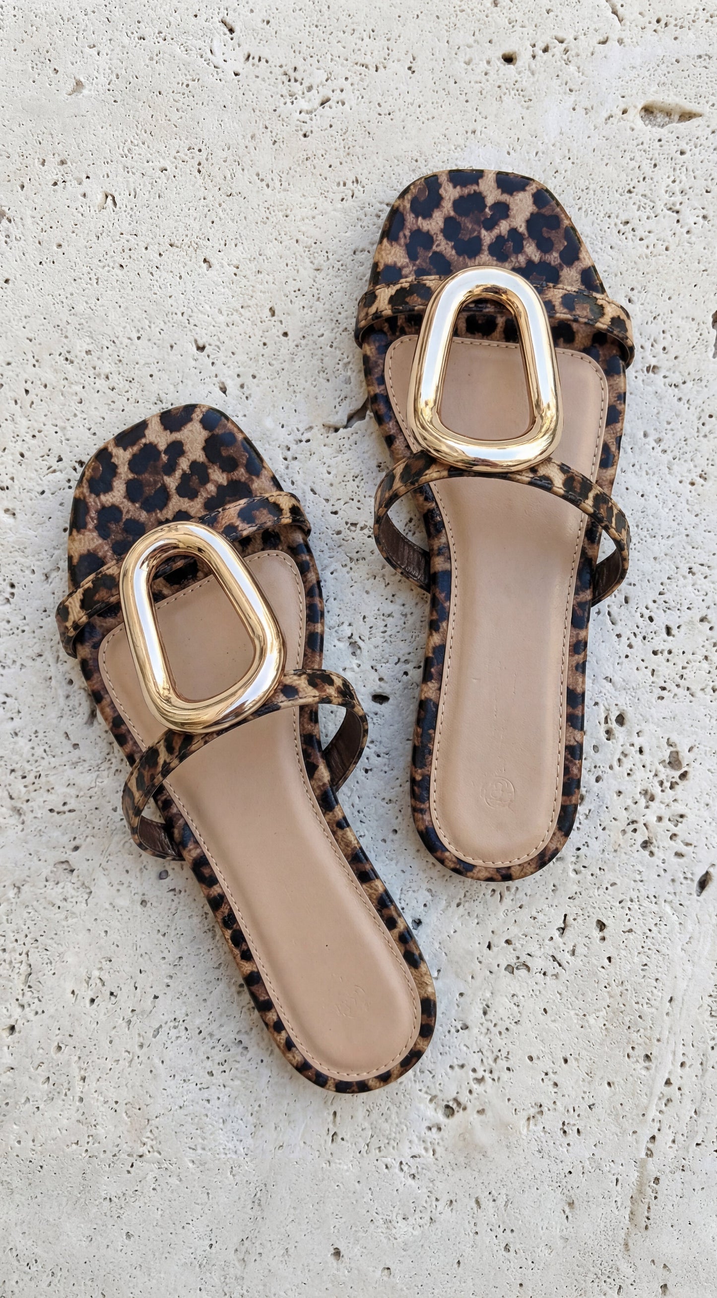 Atlas Flat Sandals - Leopard Brown