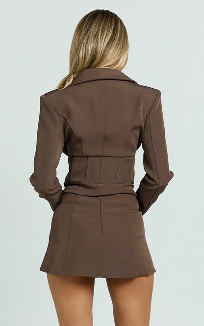 Larah Mini Skort - Mid Rise Leg Split Fitted Skort in Chocolate