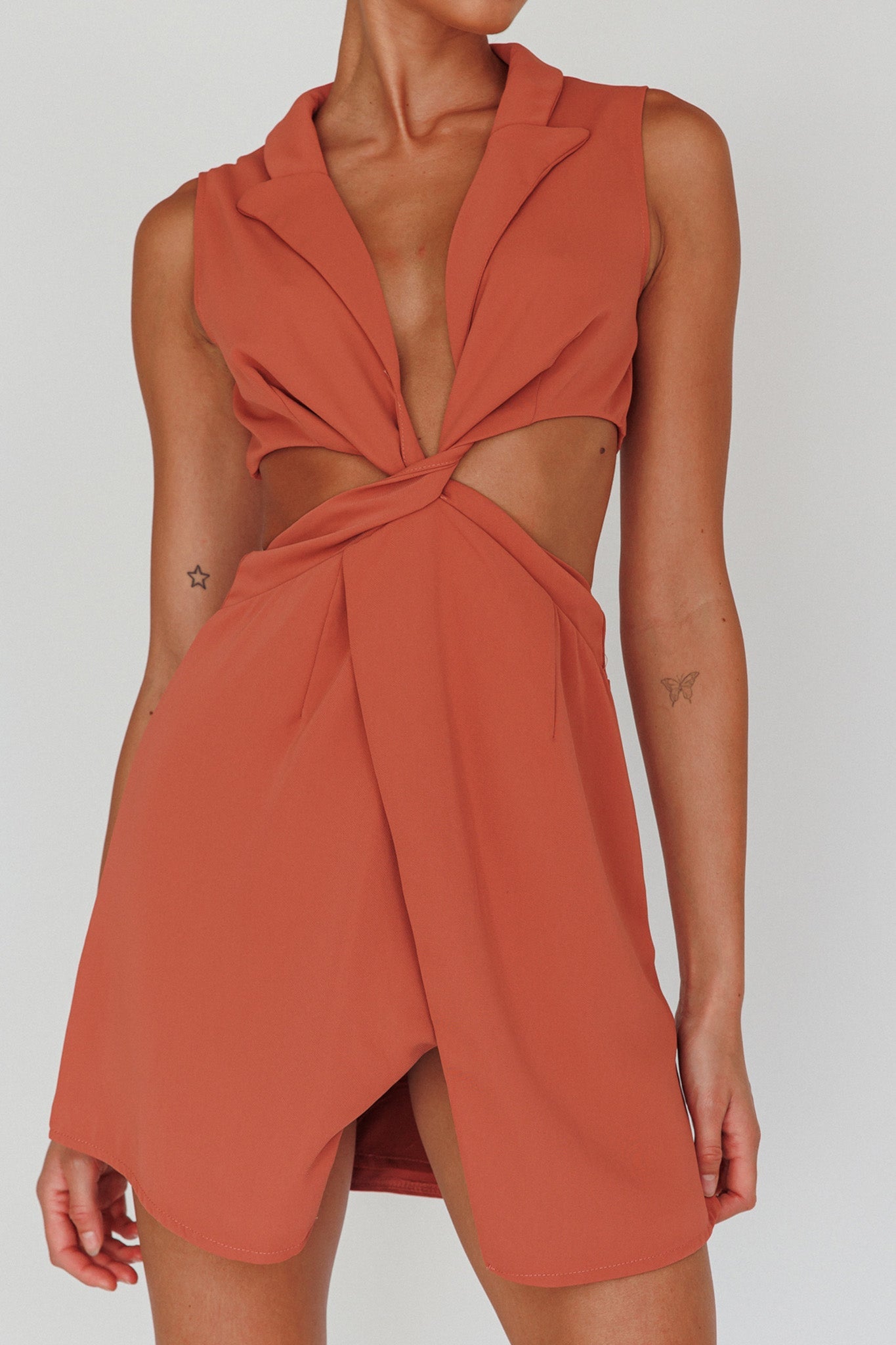 Milarni Collared Cut-Out Mini Dress Rose