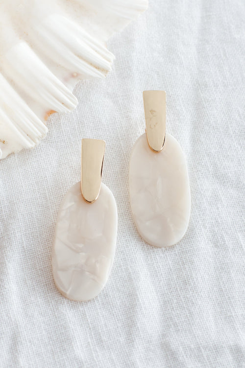 Raquel Acrylic Oval Earrings Oyster