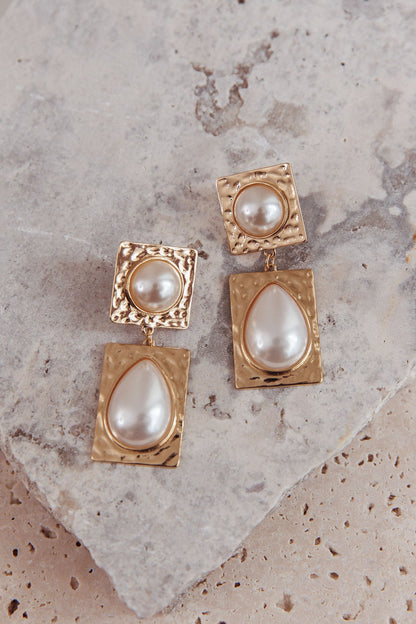 Chloe Hammered Drop Earrings Gold/Pearl