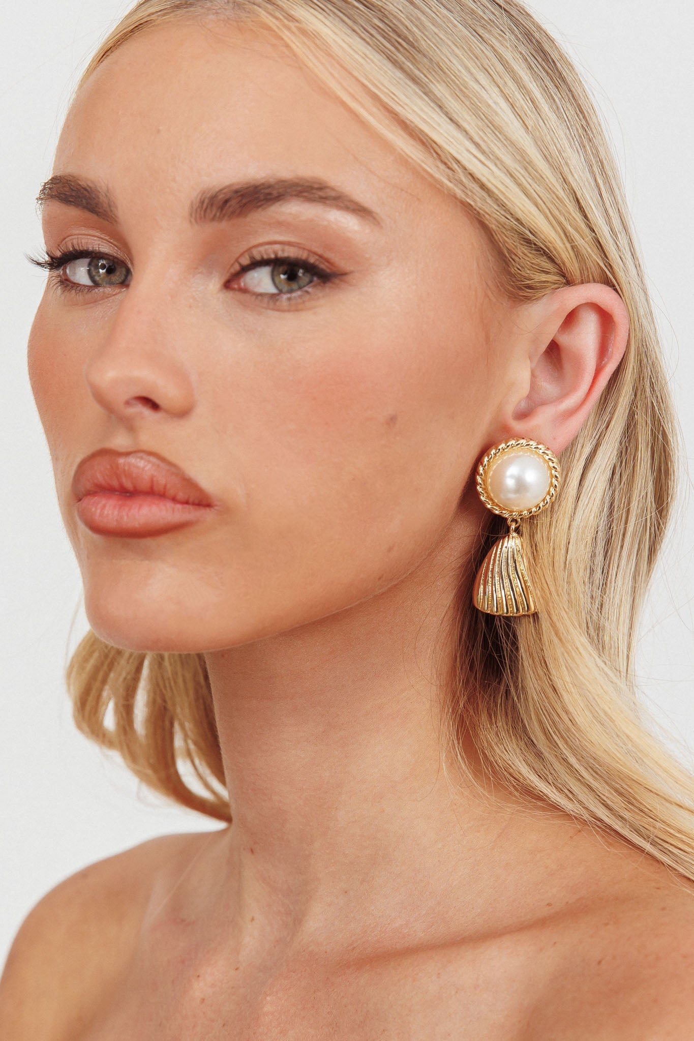 Valentina Tassel Pearl Earrings Gold/Pearl