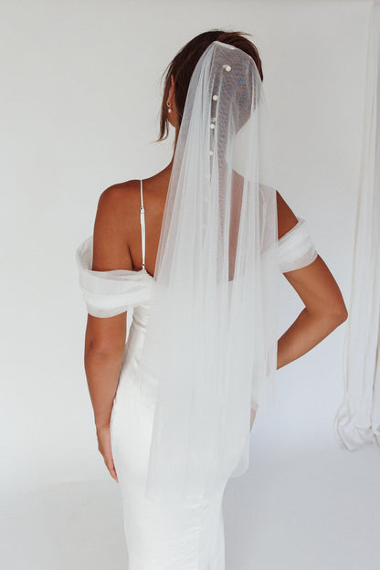 Marina Pearl Accent Veil White