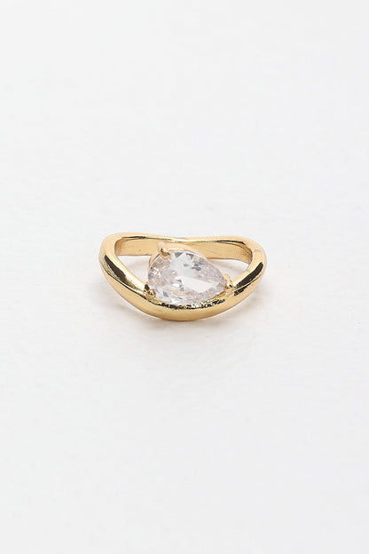 Angelisse Crystal Pear Ring Gold