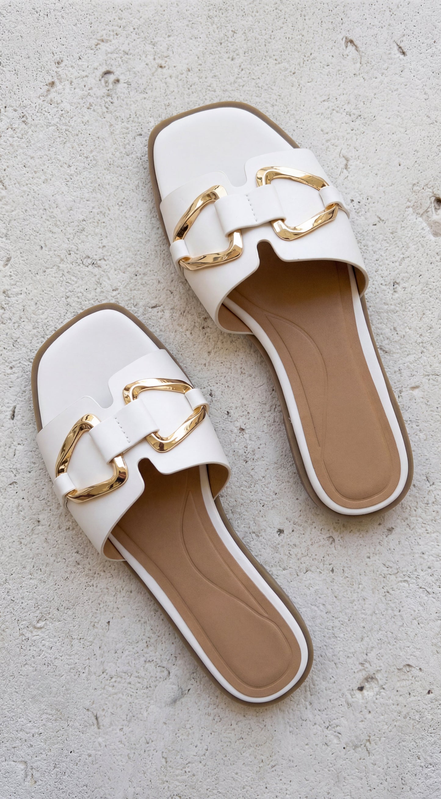 Ellis Flat Sandals - White